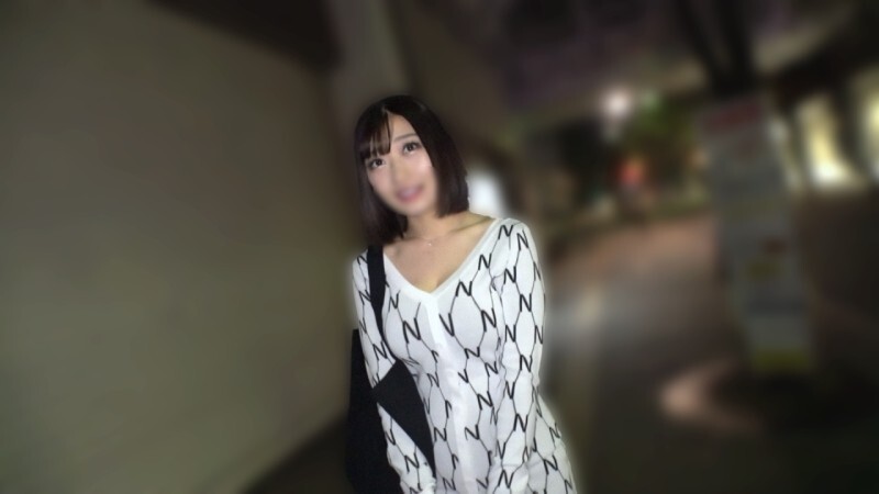 FC2-PPV-4783941 【附赠】K罩杯素人兔女郎的诱人身材,让男友兴奋不已!激烈玩弄中,胸部颤抖,意外中出大片