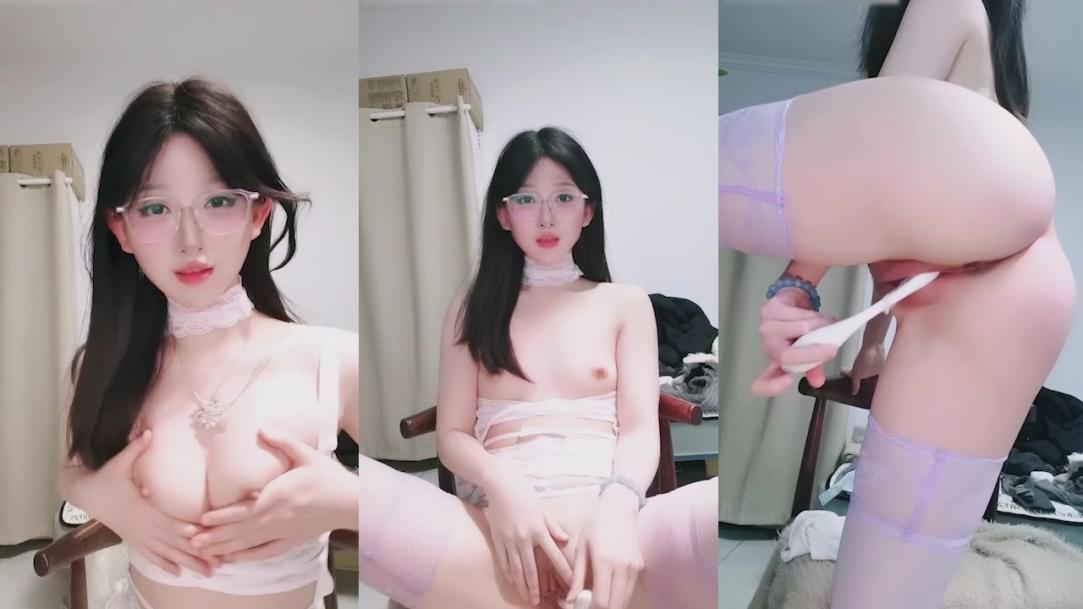 反差女大学生肥臀白虎自慰