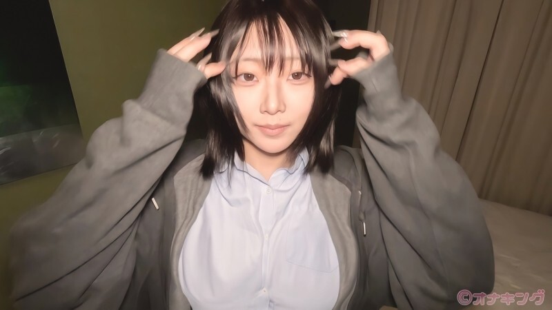 FC2-PPV-4790184 【I罩杯神级巨乳】“我以前对自己的大胸很自卑,所以故意让它们看起来很小…”一个原本对自己的大胸缺乏自信的女孩,露出她傲人的双峰,疯狂呻吟,达到高潮。初次拍摄。